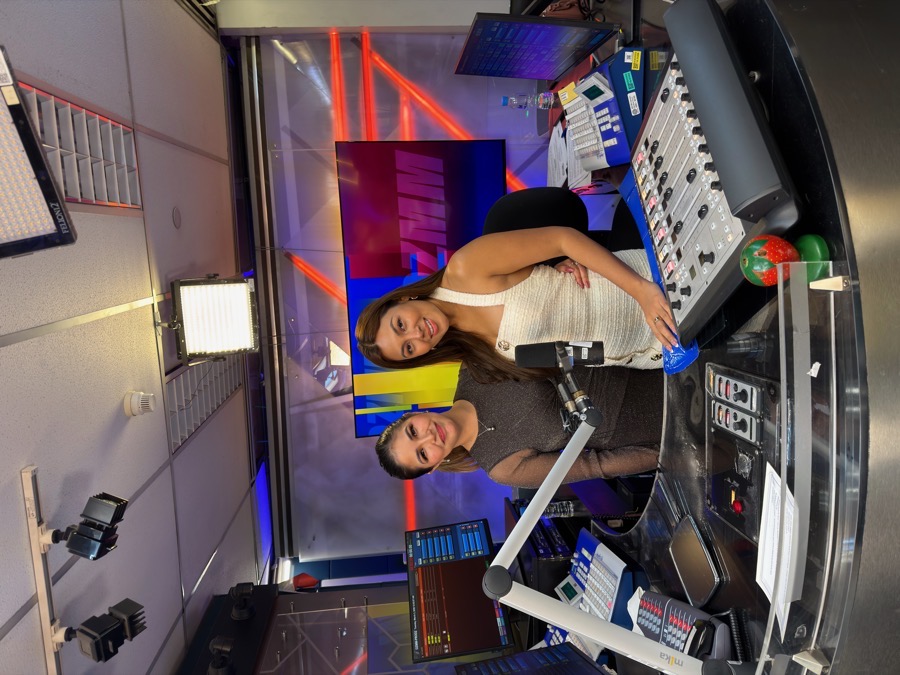 Quetzal on a DZMM radio broadcast